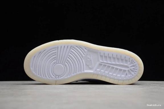 CT0979-400 CT0979-400 GoAnywhere CMFT Blue 1 Zoom Air Psychic 173 Jordan 0530